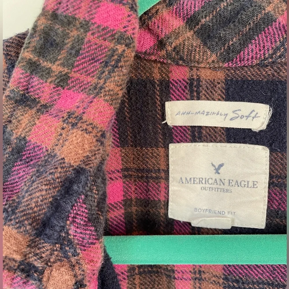 American Eagle Amazingly Soft Boyfriend Fit Flannel - Picture 2 of 3